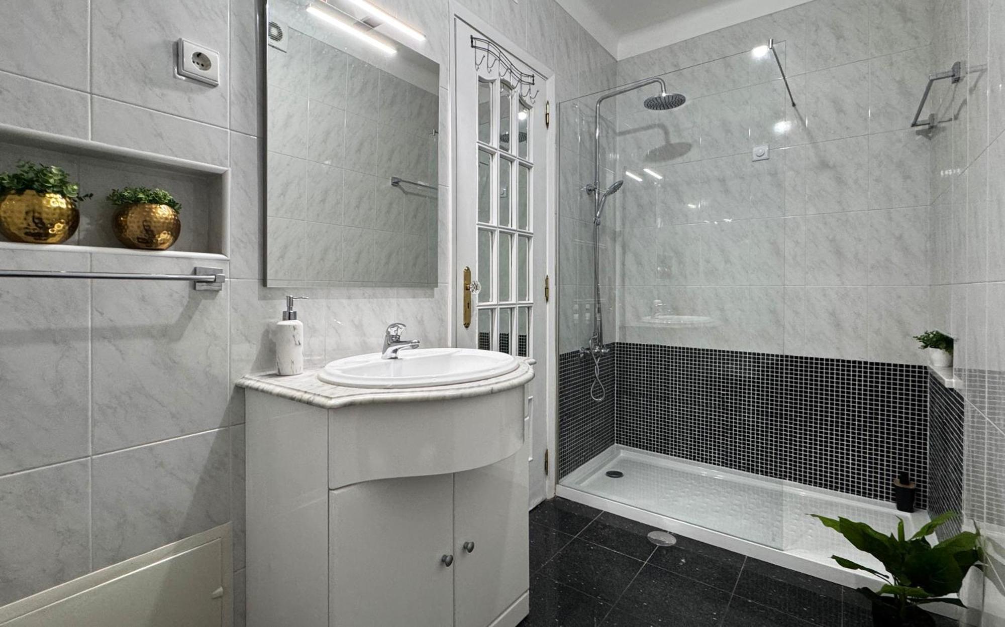 Sunny 4 Bedroom Apartment - With View 코임브라 외부 사진